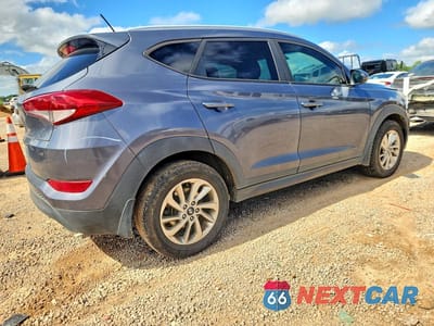 Trzecie zdjęcie samochodu z tyłu: 2016 HYUNDAI TUCSON SE VIN:KM8J33A47GU228770 - miniatura