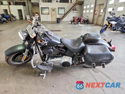 Trzecie zdjęcie samochodu z tyłu: 2010 HARLEY-DAVIDSON FLSTFB VIN:1HD1JN513AB015340 - miniatura