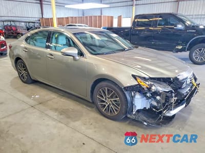 Czwarte zdjęcie samochodu z boku: 2017 LEXUS ES 350 VIN:58ABK1GG2HU068997 - miniatura