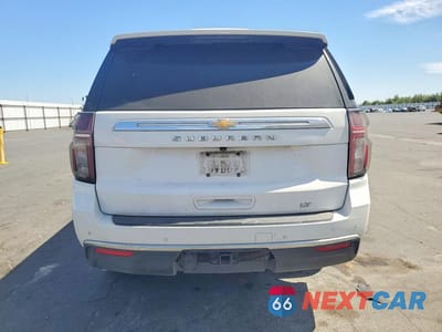 Zdjęcie 6 z 13 samochodu: 2021 CHEVROLET SUBURBAN C1500 LT VIN:1GNSCCKD0MR259212 - miniatura