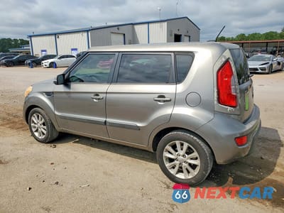 Drugie zdjęcie samochodu z przodu: 2012 KIA SOUL + AUTOMATIC VIN:KNDJT2A61C7415205 - miniatura