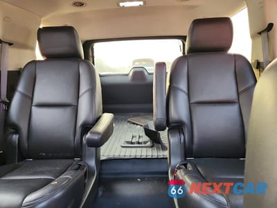 Zdjęcie 10 z 13 samochodu: 2013 GMC YUKON DENALI VIN:1GKS2EEF4DR209289 - miniatura