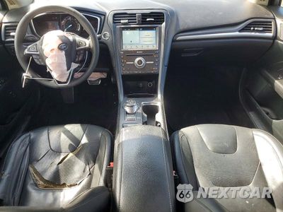 Zdjęcie 8 z 13 samochodu: 2017 FORD FUSION TITANIUM PHEV VIN:3FA6P0SU4HR350559 - miniatura