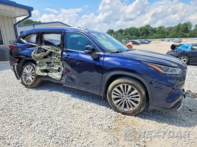 Czwarte zdjęcie samochodu z boku: 2021 TOYOTA HIGHLANDER PLATINUM VIN:5TDFZRBH1MS074604 - miniatura