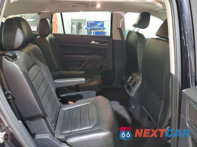 Zdjęcie 11 z 13 samochodu: 2018 VOLKSWAGEN ATLAS SEL PREMIUM VIN:1V2NR2CA7JC576355 - miniatura