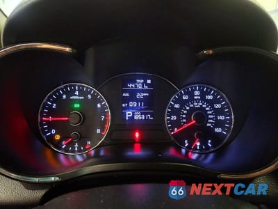 Zdjęcie 9 z 12 samochodu: 2014 KIA FORTE LX VIN:KNAFX4A64E5220894 - miniatura