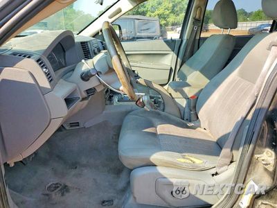 Zdjęcie 7 z 14 samochodu: 2007 JEEP GRAND CHEROKEE LAREDO VIN:1J8GR48K87C544152 - miniatura