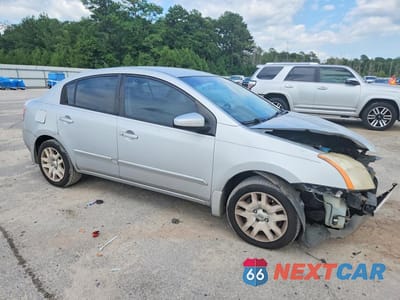 Czwarte zdjęcie samochodu z boku: 2010 NISSAN SENTRA 2.0 VIN:3N1AB6AP8AL713538 - miniatura