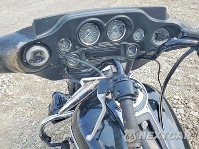 Zdjęcie 7 z 8 samochodu: 2010 HARLEY-DAVIDSON FLHTK VIN:1HD1KEM18AB628343 - miniatura