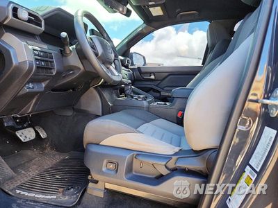 Zdjęcie 7 z 12 samochodu: 2024 TOYOTA TACOMA SR5 VIN:3TYLB5JN3RT048377 - miniatura