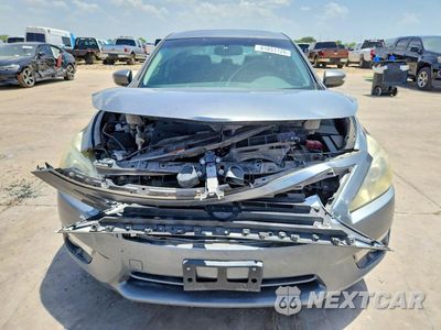 Piąte zdjęcie samochodu w środku: 2015 NISSAN ALTIMA 2.5 SV VIN:1N4AL3AP5FC145315 - miniatura