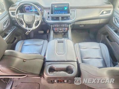 Zdjęcie 8 z 13 samochodu: 2022 CHEVROLET SUBURBAN K1500 Z71 VIN:1GNSKDKD0NR228763 - miniatura