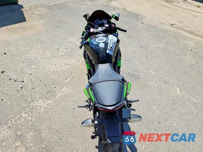 Zdjęcie 6 z 9 samochodu: 2016 KAWASAKI ZX636 E VIN:JKBZXJE13GA020960 - miniatura