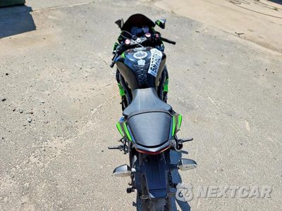 Zdjęcie 6 z 9 samochodu: 2016 KAWASAKI ZX636 E VIN:JKBZXJE13GA020960 - miniatura