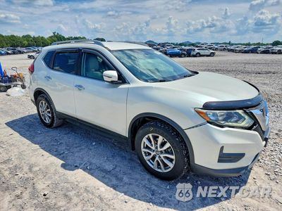 Czwarte zdjęcie samochodu z boku: 2017 NISSAN ROGUE S VIN:5N1AT2MT3HC831252 - miniatura