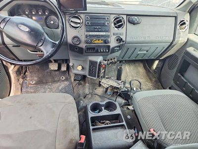 Zdjęcie 8 z 12 samochodu: 2012 FORD F750 SUPER - BUCKET TRUCK VIN:3FRXX7FK4CV338706 - miniatura