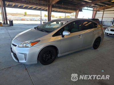 2015 TOYOTA PRIUS FOUR JTDKN3DU3F0416089 - główne zdjęcie licytacji z USA - miniatura