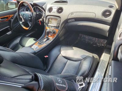 Zdjęcie 8 z 13 samochodu: 2007 MERCEDES-BENZ SL 550 VIN:WDBSK71F57F129937 - miniatura