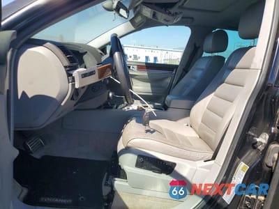 Zdjęcie 7 z 13 samochodu: 2004 VOLKSWAGEN TOUAREG TDI 5.0 VIN:WVGPZ77L04D086515 - miniatura