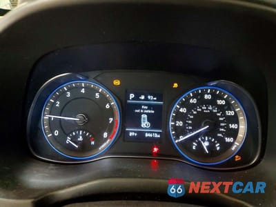 Zdjęcie 9 z 14 samochodu: 2018 HYUNDAI KONA SEL VIN:KM8K22AA0JU121980 - miniatura