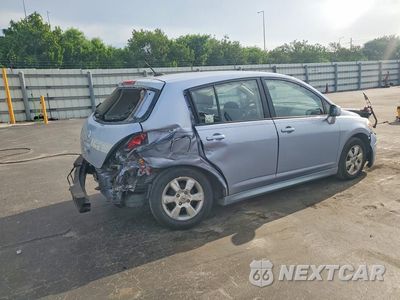 Trzecie zdjęcie samochodu z tyłu: 2010 NISSAN VERSA 1.8 S VIN:3N1BC1CP9AL438487 - miniatura
