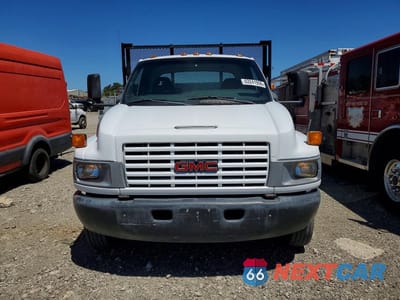 Piąte zdjęcie samochodu w środku: 2005 GMC C5500 C5C042 VIN:1GDG5C1E85F905663 - miniatura