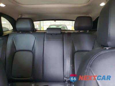 Zdjęcie 10 z 13 samochodu: 2017 JAGUAR F-PACE PREMIUM VIN:SADCJ2BV4HA085028 - miniatura
