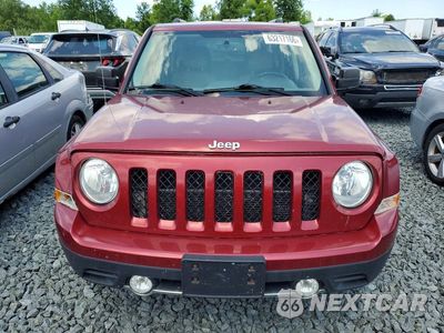 Piąte zdjęcie samochodu w środku: 2017 JEEP PATRIOT LATITUDE VIN:1C4NJRFBXHD179250 - miniatura
