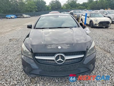 Piąte zdjęcie samochodu w środku: 2014 MERCEDES-BENZ CLA 250 4MATIC VIN:WDDSJ4GB6EN075757 - miniatura