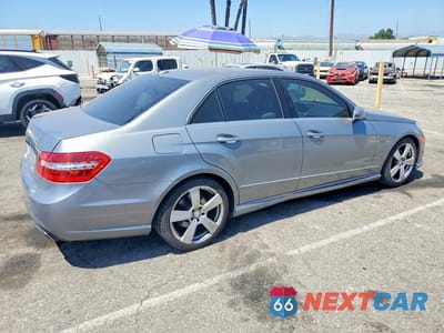 Trzecie zdjęcie samochodu z tyłu: 2010 MERCEDES-BENZ E 350 VIN:WDDHF5GB2AA073894 - miniatura