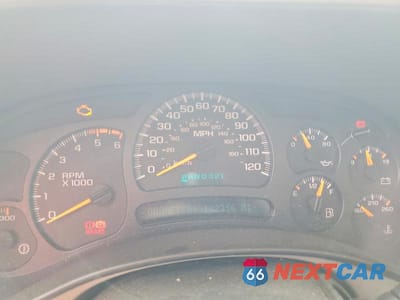 Zdjęcie 9 z 12 samochodu: 2005 CHEVROLET SILVERADO K2500 HEAVY DUTY VIN:1GCHK29G85E174580 - miniatura