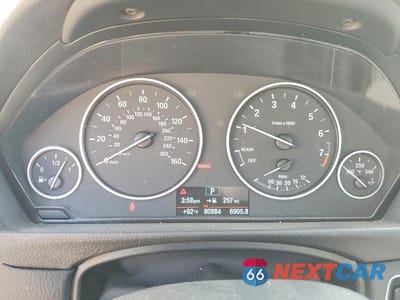Zdjęcie 9 z 12 samochodu: 2018 BMW 320 XI VIN:WBA8A3C5XJA487127 - miniatura