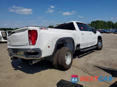 Trzecie zdjęcie samochodu z tyłu: 2026 CHEVROLET SILVERADO K3500 LT VIN:1GC4KTEY9TF278781 - miniatura