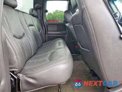 Zdjęcie 10 z 13 samochodu: 2004 CHEVROLET SILVERADO K1500 VIN:2GCEK19N041187500 - miniatura