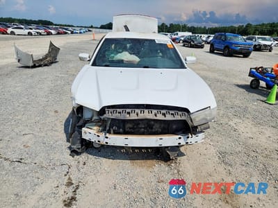 Piąte zdjęcie samochodu w środku: 2011 DODGE CHARGER VIN:2B3CL3CGXBH513965 - miniatura