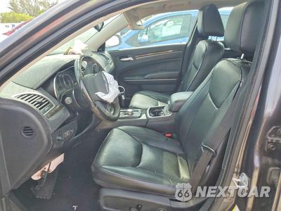 Zdjęcie 7 z 12 samochodu: 2020 CHRYSLER 300 LIMITED VIN:2C3CCAEG4LH102809 - miniatura
