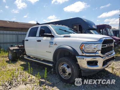 Czwarte zdjęcie samochodu z boku: 2021 RAM 5500 VIN:3C7WRNEL9MG535588 - miniatura