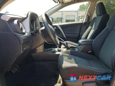 Zdjęcie 7 z 14 samochodu: 2016 TOYOTA RAV4 XLE VIN:2T3RFREV7GW461703 - miniatura
