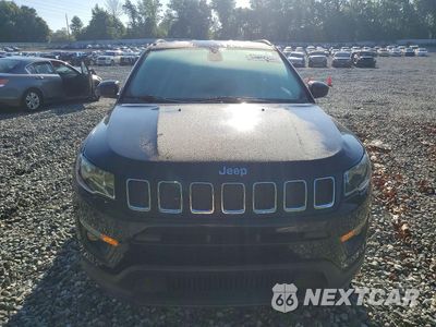 Piąte zdjęcie samochodu w środku: 2021 JEEP COMPASS LATITUDE VIN:3C4NJDBBXMT584229 - miniatura
