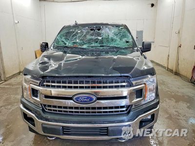 Piąte zdjęcie samochodu w środku: 2018 FORD F150 SUPERCREW VIN:1FTEW1E51JKF34175 - miniatura