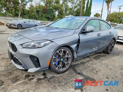 2026 BMW 228 WBA83GG05T7T12235 - główne zdjęcie licytacji z USA - miniatura