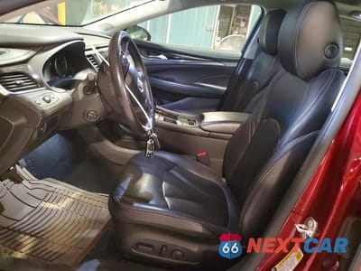 Zdjęcie 7 z 12 samochodu: 2017 BUICK LACROSSE ESSENCE VIN:1G4ZP5SS7HU144577 - miniatura