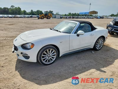 2018 FIAT 124 SPIDER CLASSICA JC1NFAEKXJ0139345 - główne zdjęcie licytacji z USA - miniatura