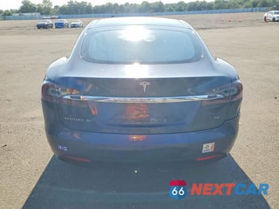 Zdjęcie 6 z 12 samochodu: 2018 TESLA MODEL S VIN:5YJSA1E26JF297011 - miniatura