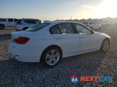 Trzecie zdjęcie samochodu z tyłu: 2018 BMW 330 I VIN:WBA8B9G51JNU98262 - miniatura