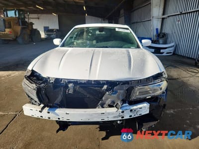 Piąte zdjęcie samochodu w środku: 2022 DODGE CHARGER SXT VIN:2C3CDXBG5NH247770 - miniatura
