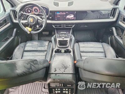Zdjęcie 8 z 13 samochodu: 2024 PORSCHE CAYENNE BASE VIN:WP1AA2AY4RDA01545 - miniatura