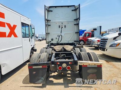 Zdjęcie 6 z 14 samochodu: 2021 FREIGHTLINER CASCADIA 126 SEMI TRUCK VIN:3AKJHHDR9MSMT8568 - miniatura