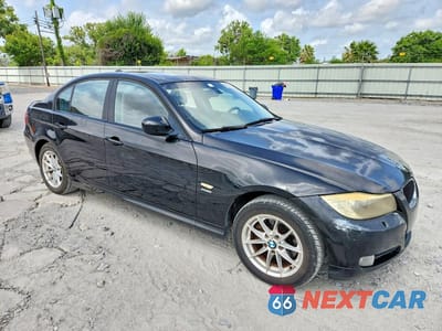 Czwarte zdjęcie samochodu z boku: 2010 BMW 328 XI SULEV VIN:WBAPK5C55AA647984 - miniatura