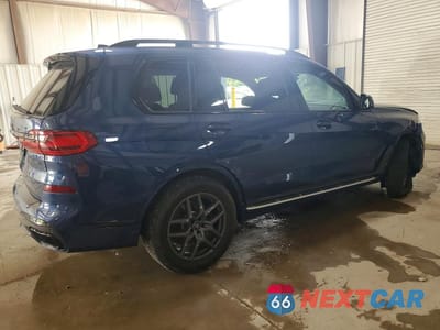 Trzecie zdjęcie samochodu z tyłu: 2021 BMW X7 XDRIVE40I VIN:5UXCW2C0XM9G83671 - miniatura